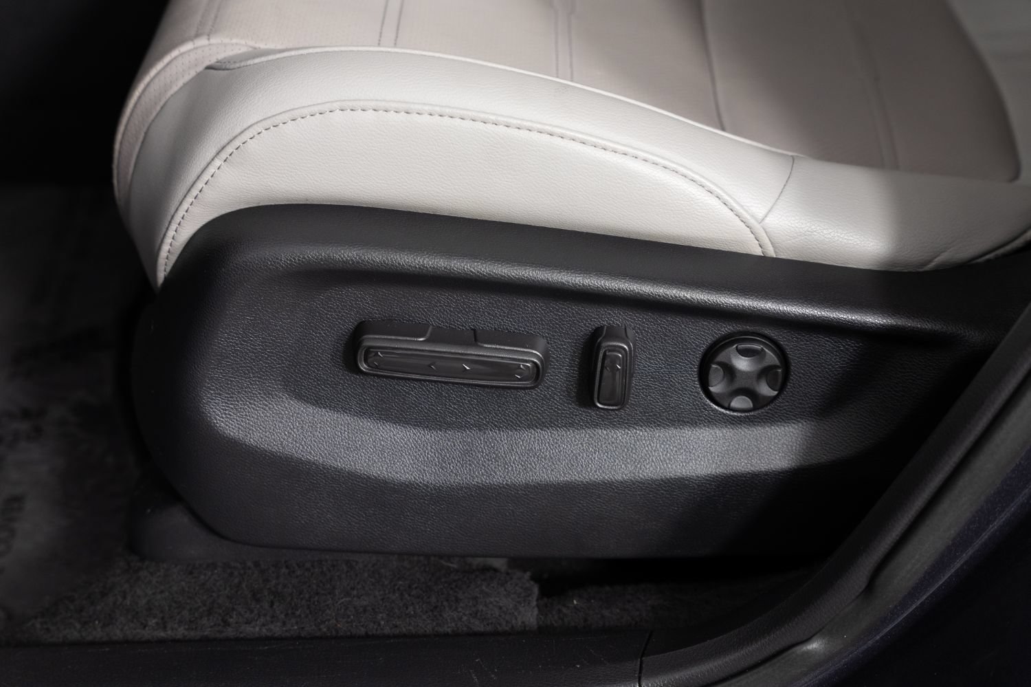 Used 2019 Honda CR-V EX-L image 16