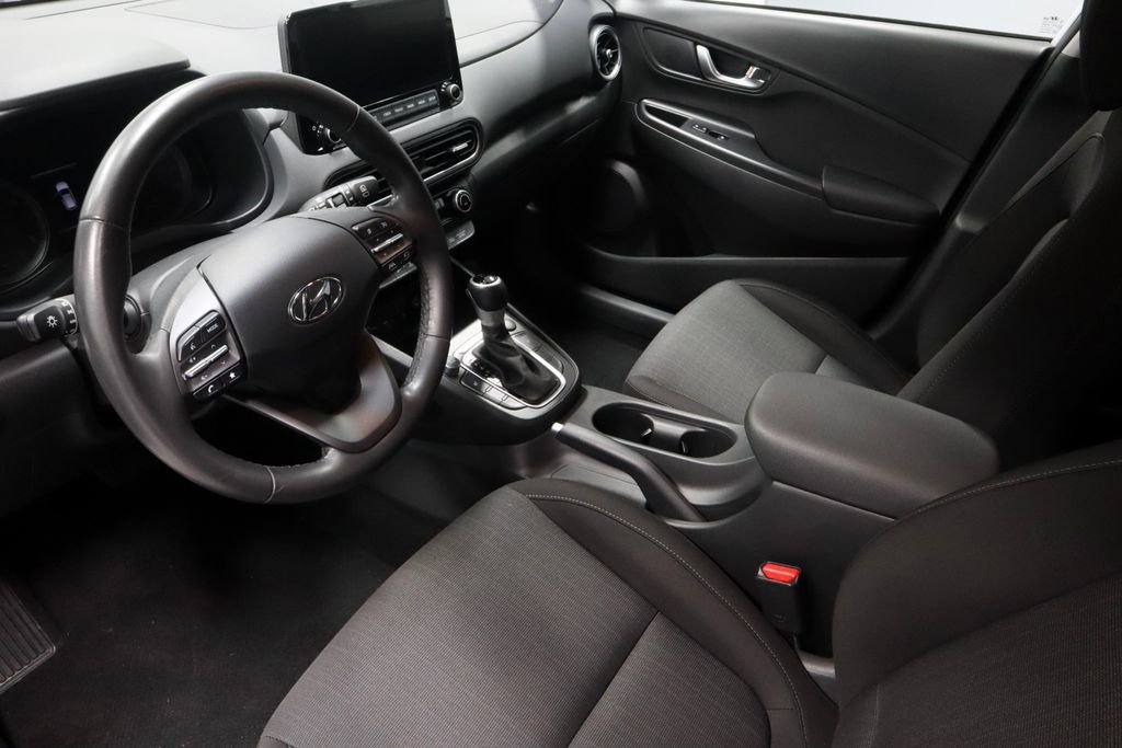 Certified 2023 Hyundai Kona SEL w/ Convenience Package AWD/4WD image 23