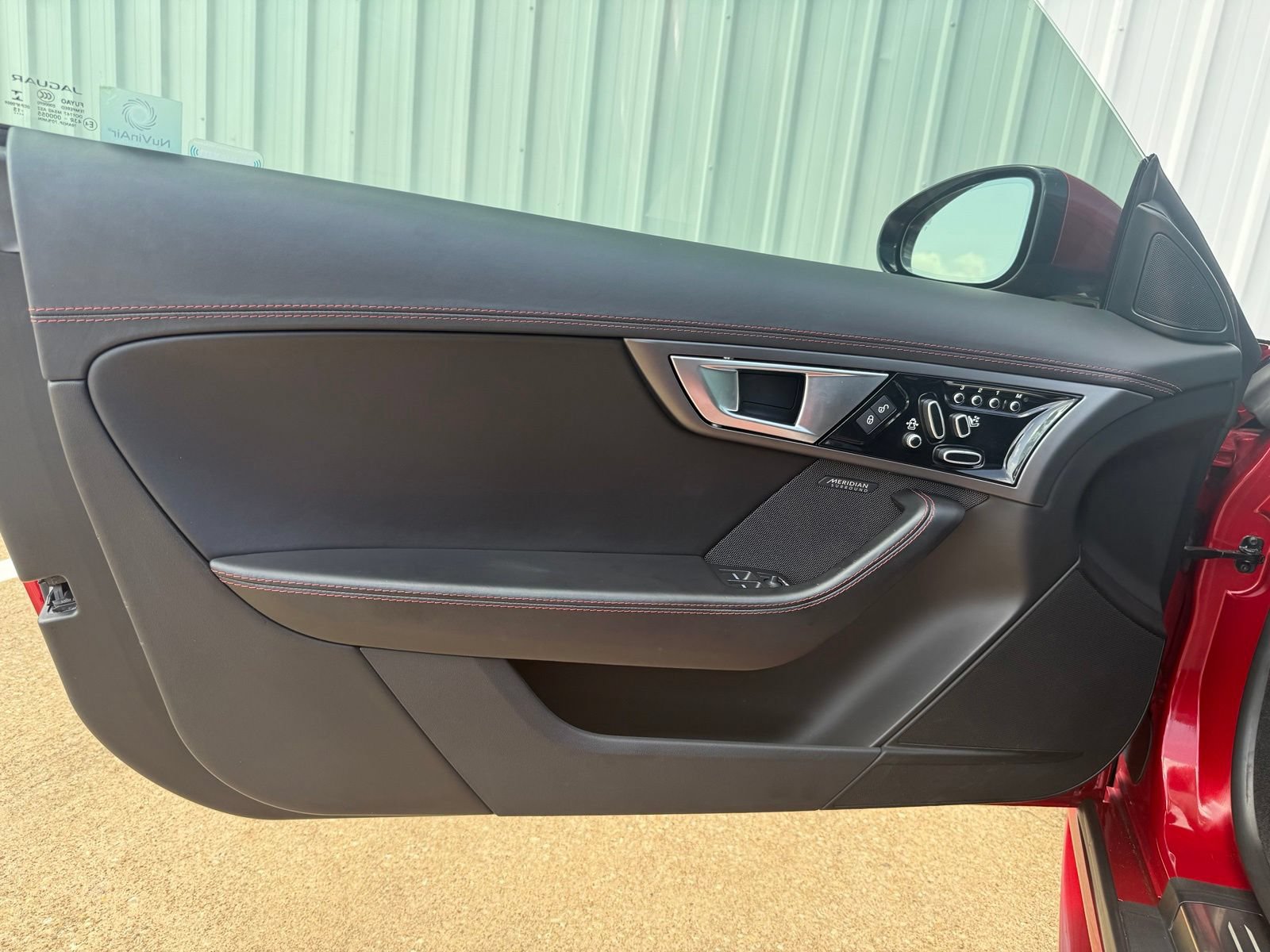 Used 2016 Jaguar F-TYPE R AWD/4WD image 19