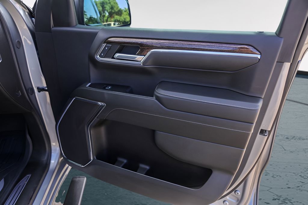 Used 2024 GMC Sierra 1500 Elevation image 30