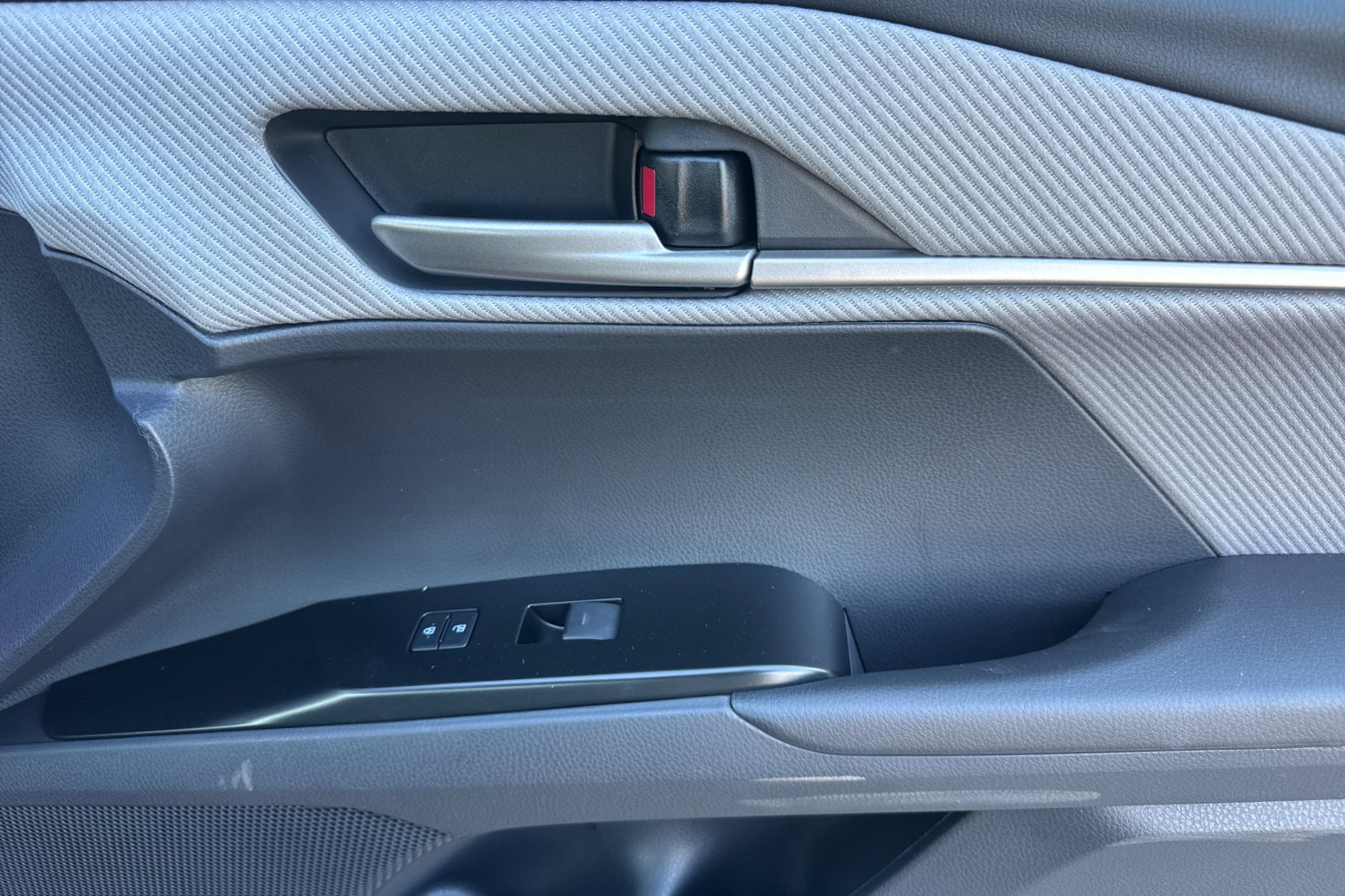 New 2026 Toyota Camry SE w/ Convenience Package FWD image 18
