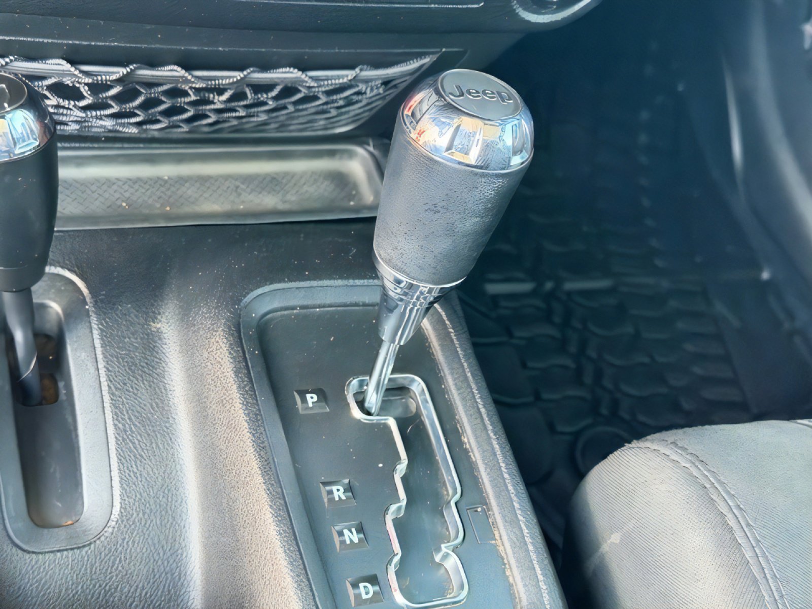 Used 2012 Jeep Wrangler Unlimited Sport image 28