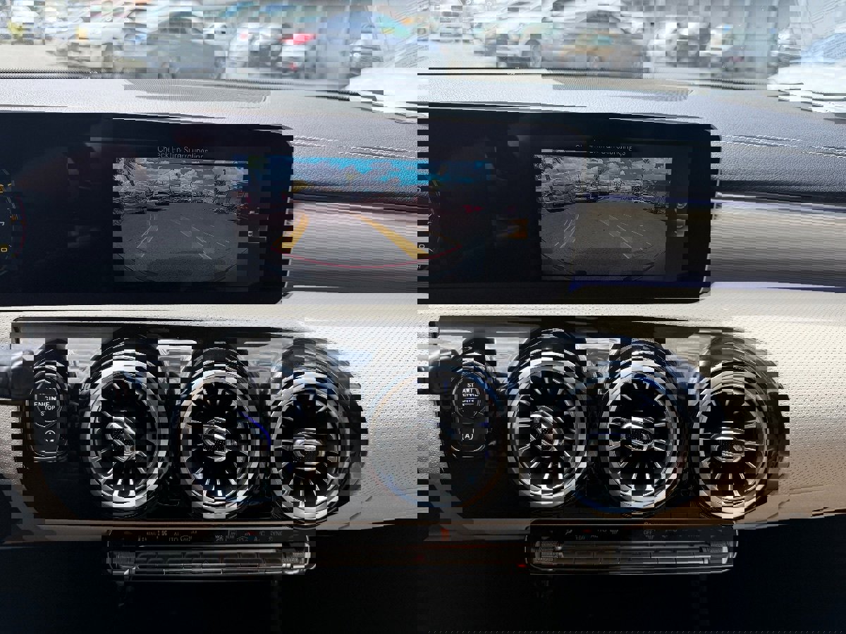 Used 2020 Mercedes-Benz CLA 250 4MATIC image 28