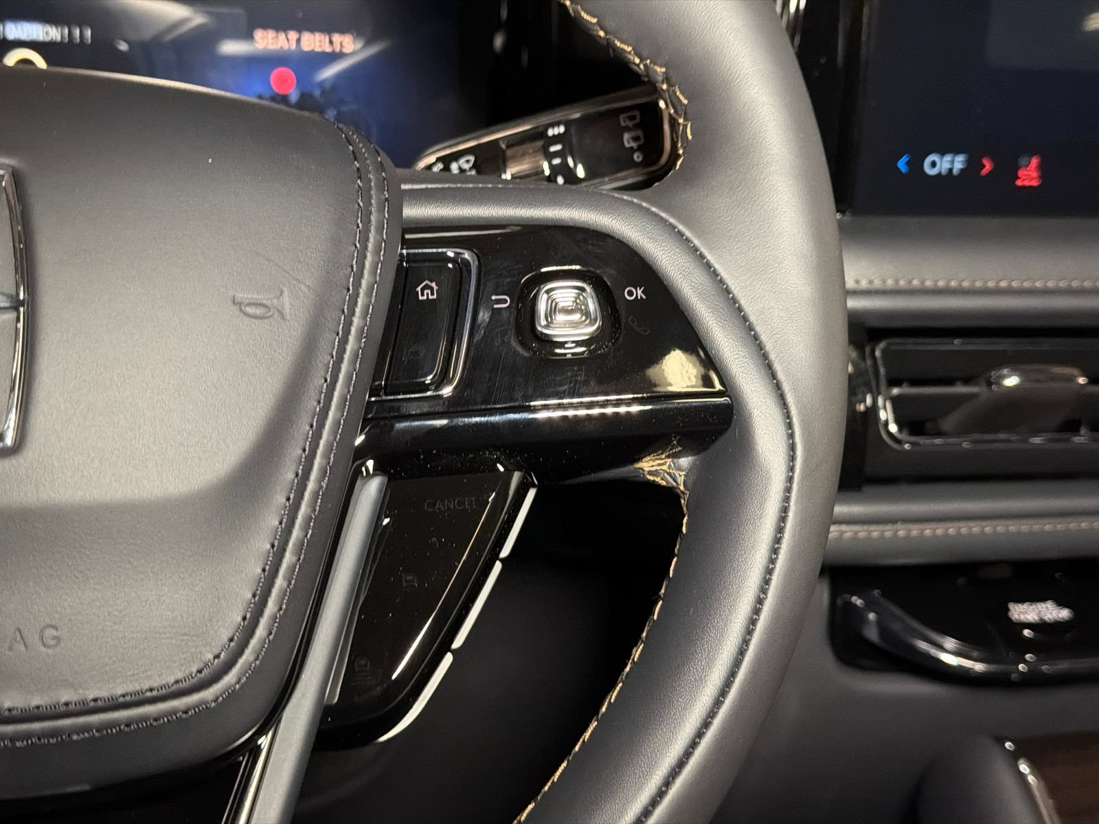 New 2026 Lincoln Aviator Reserve AWD/4WD image 23