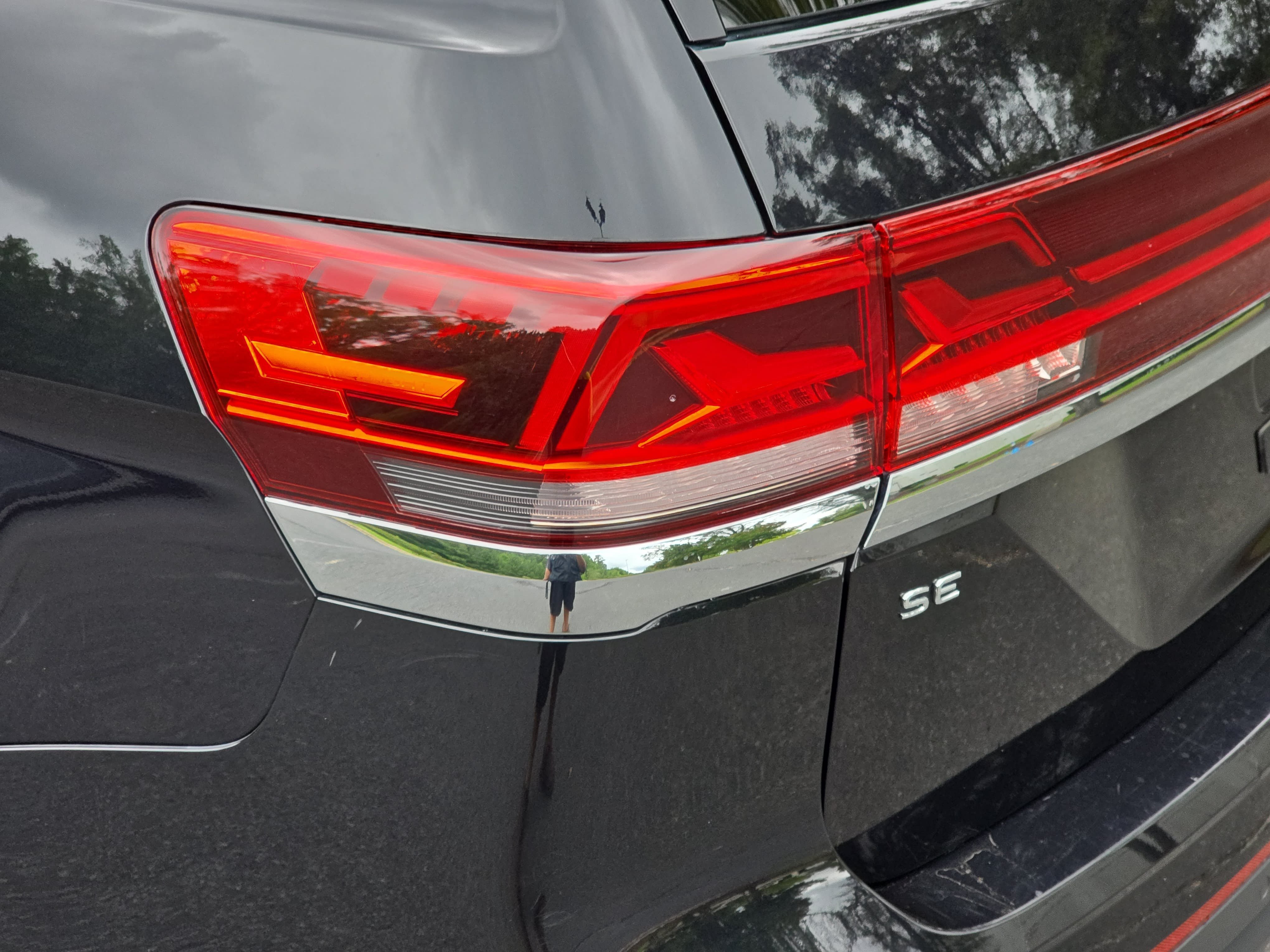 Certified 2024 Volkswagen Atlas SE FWD image 37