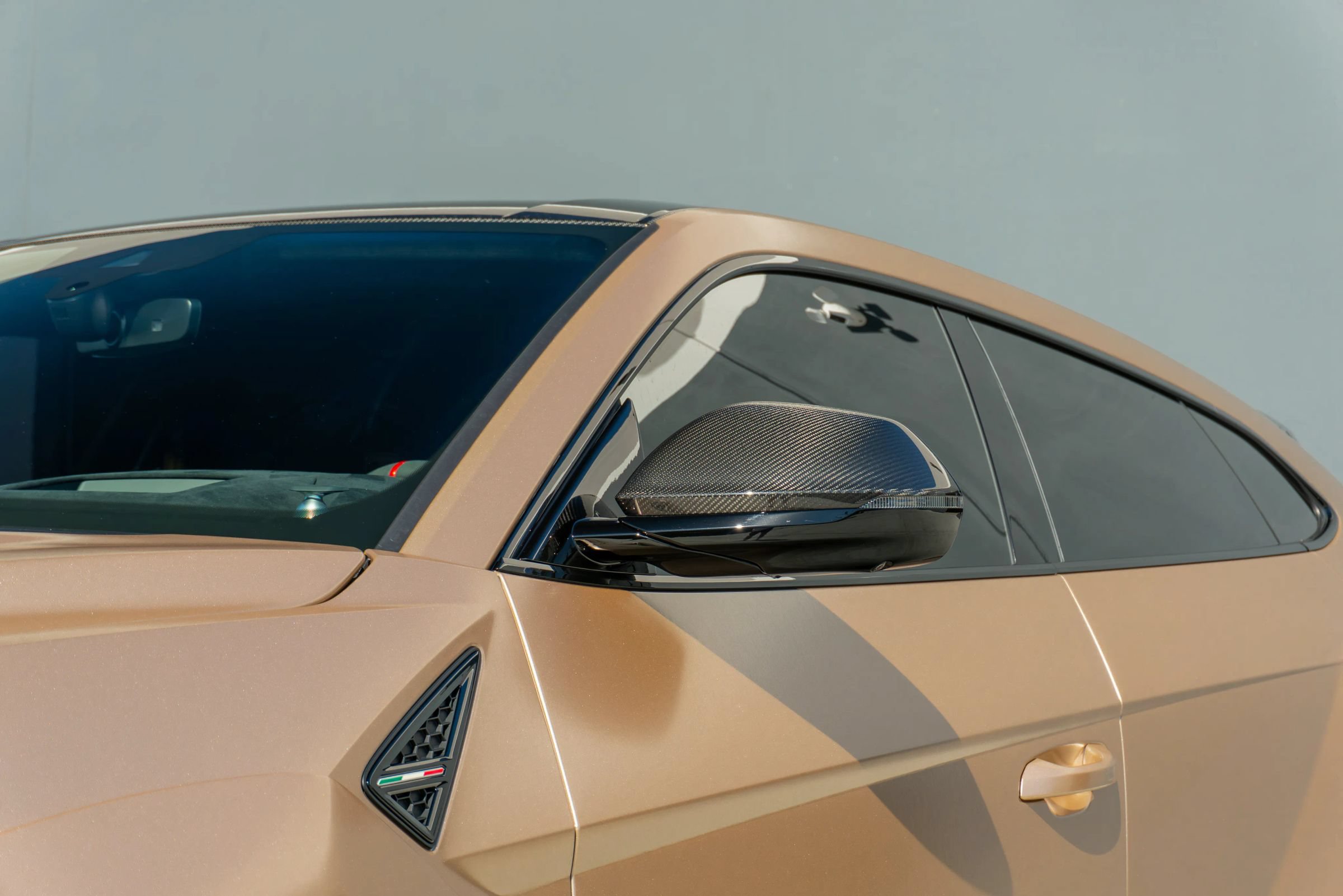 Used 2023 Lamborghini Urus Performante AWD/4WD image 28