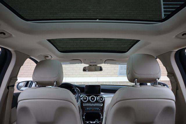 Used 2017 Mercedes-Benz GLC 300 4MATIC image 20