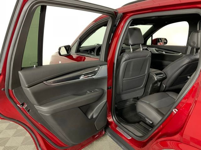 Certified 2025 Cadillac XT6 Sport w/ Technology Package image 29