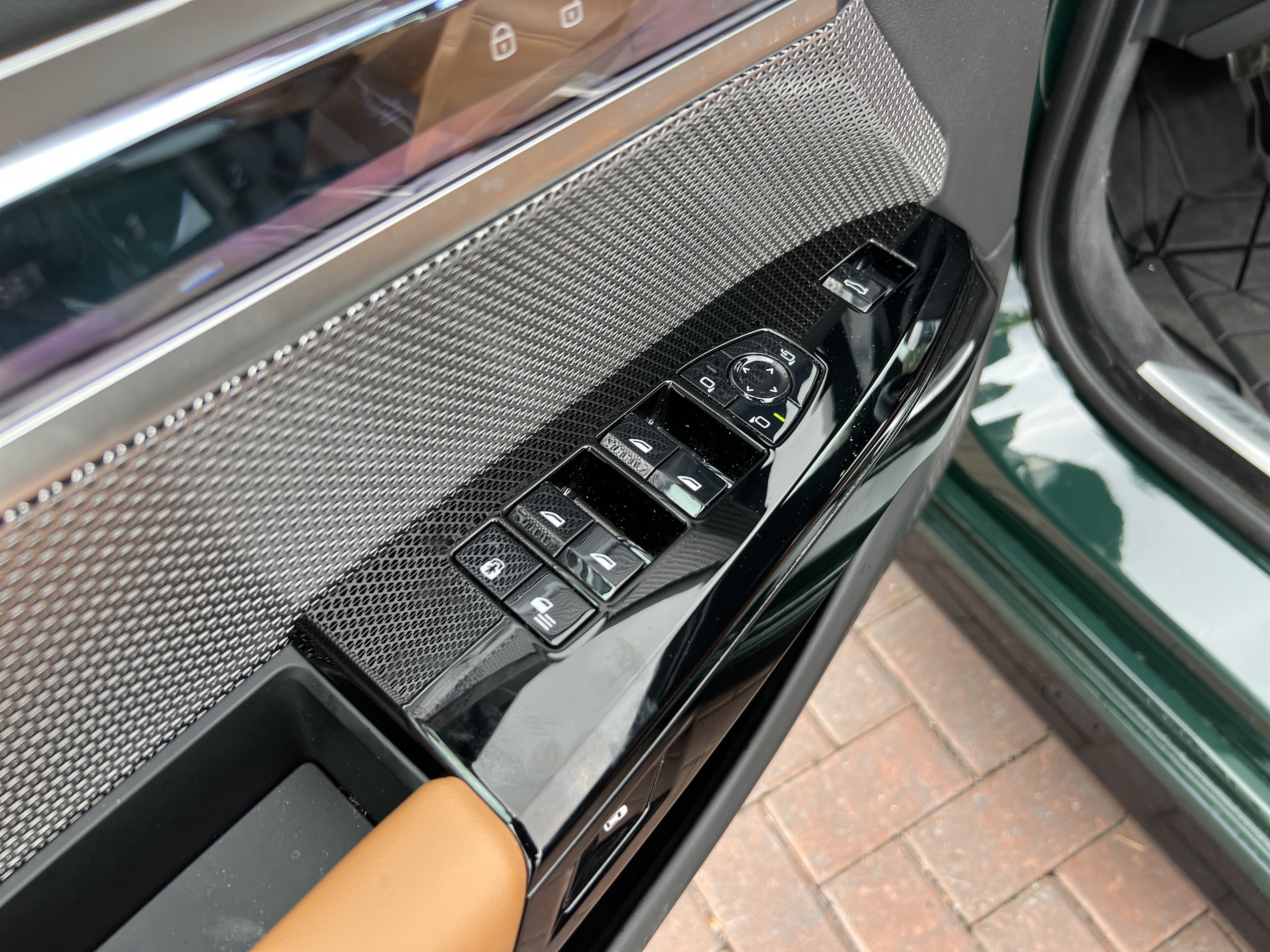 Certified 2024 BMW 740i RWD image 15