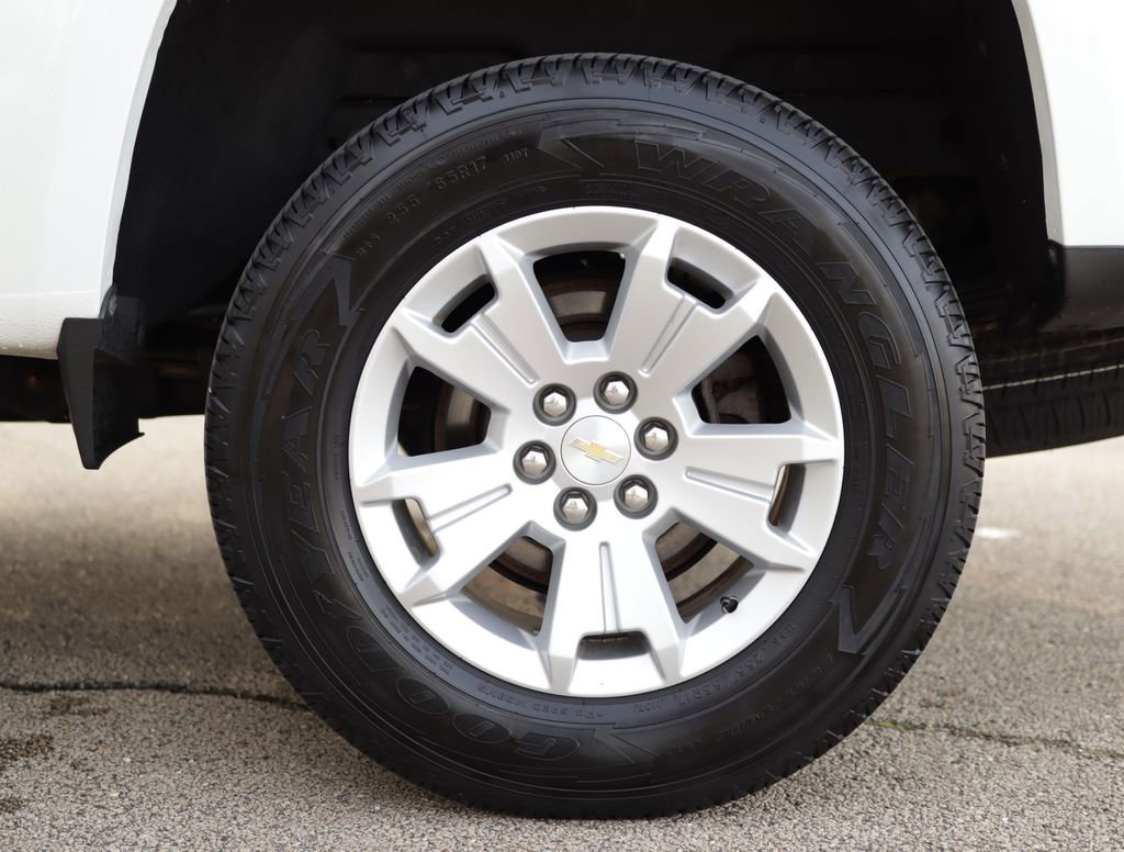 Used 2017 Chevrolet Colorado LT w/ LT Convenience Package image 35