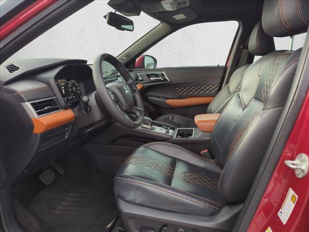 Used 2023 Mitsubishi Outlander SEL FWD image 12