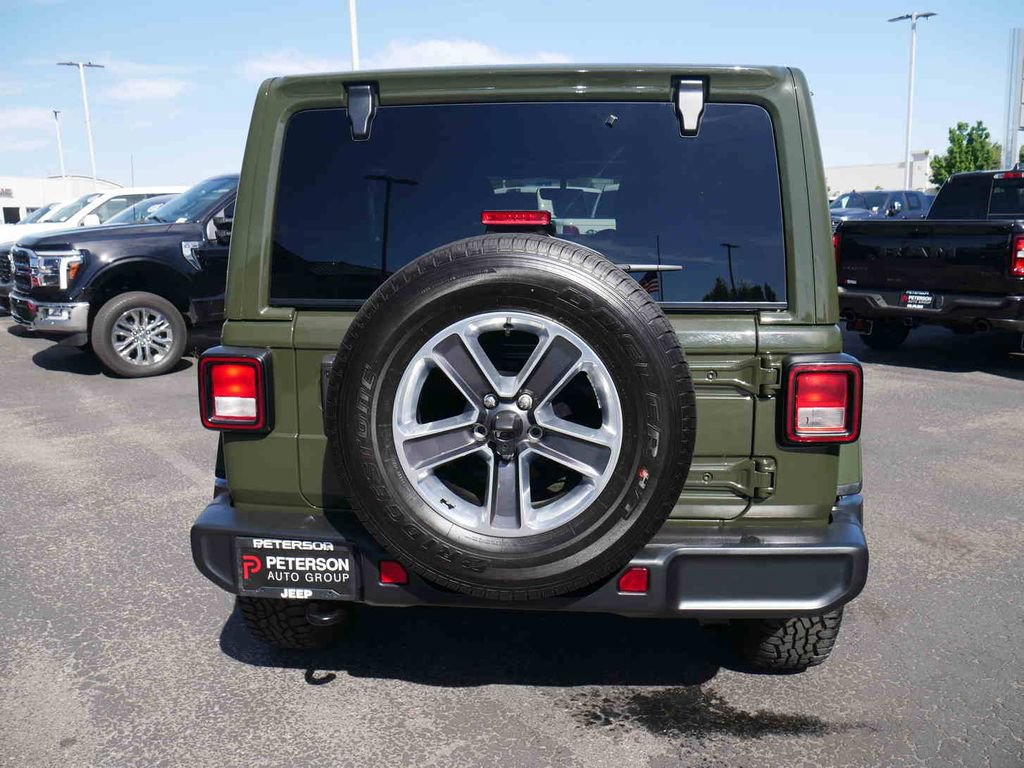 Used 2023 Jeep Wrangler Unlimited Sahara AWD/4WD image 22
