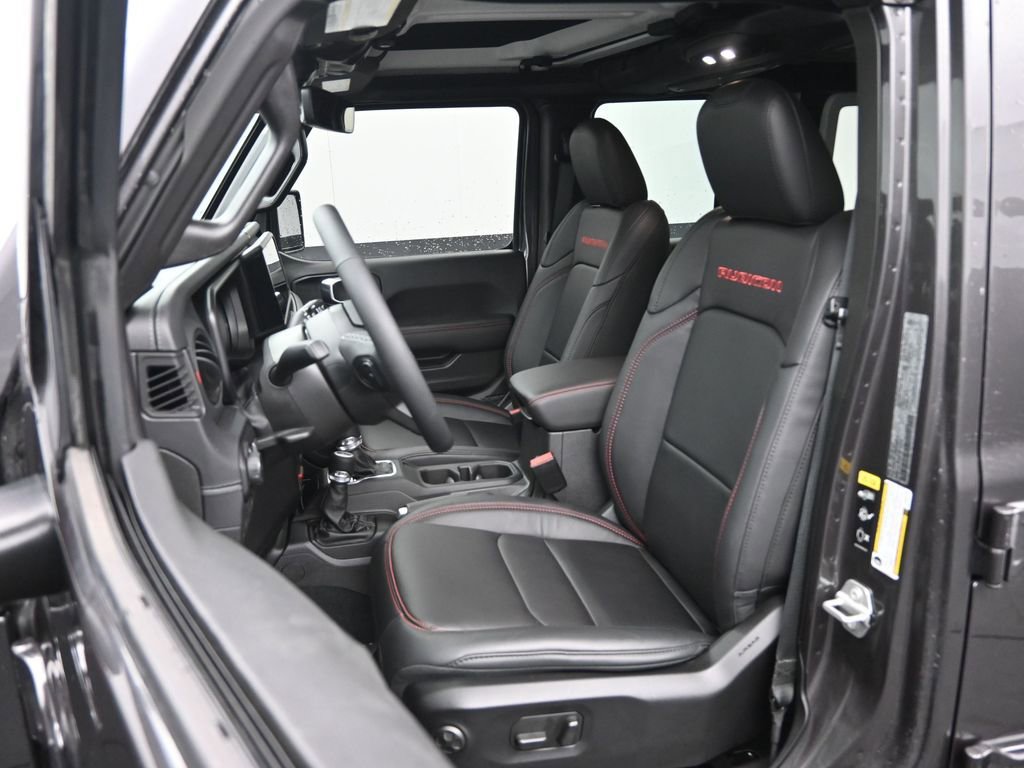 Used 2025 Jeep Wrangler Unlimited Rubicon image 26