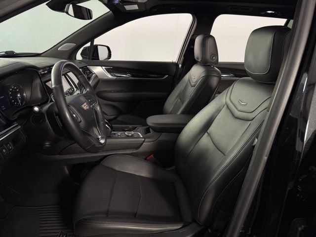 Used 2021 Cadillac XT6 Premium Luxury image 14