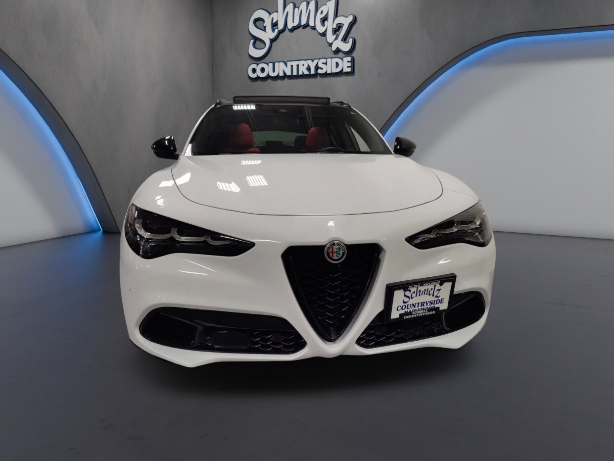 Certified 2024 Alfa Romeo Stelvio Veloce image 3