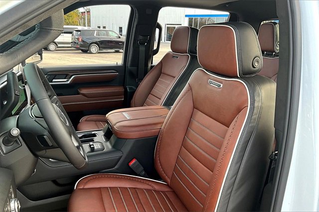 New 2026 GMC Sierra 3500 Denali Ultimate image 9
