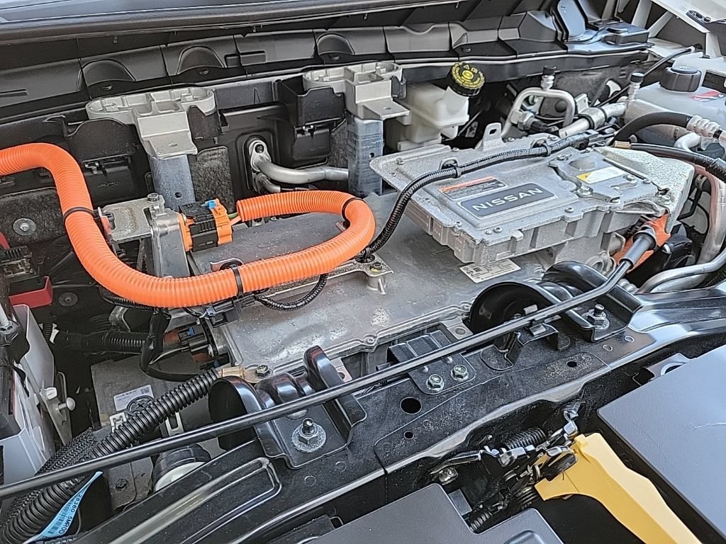 Used 2024 Nissan Ariya AWD image 32