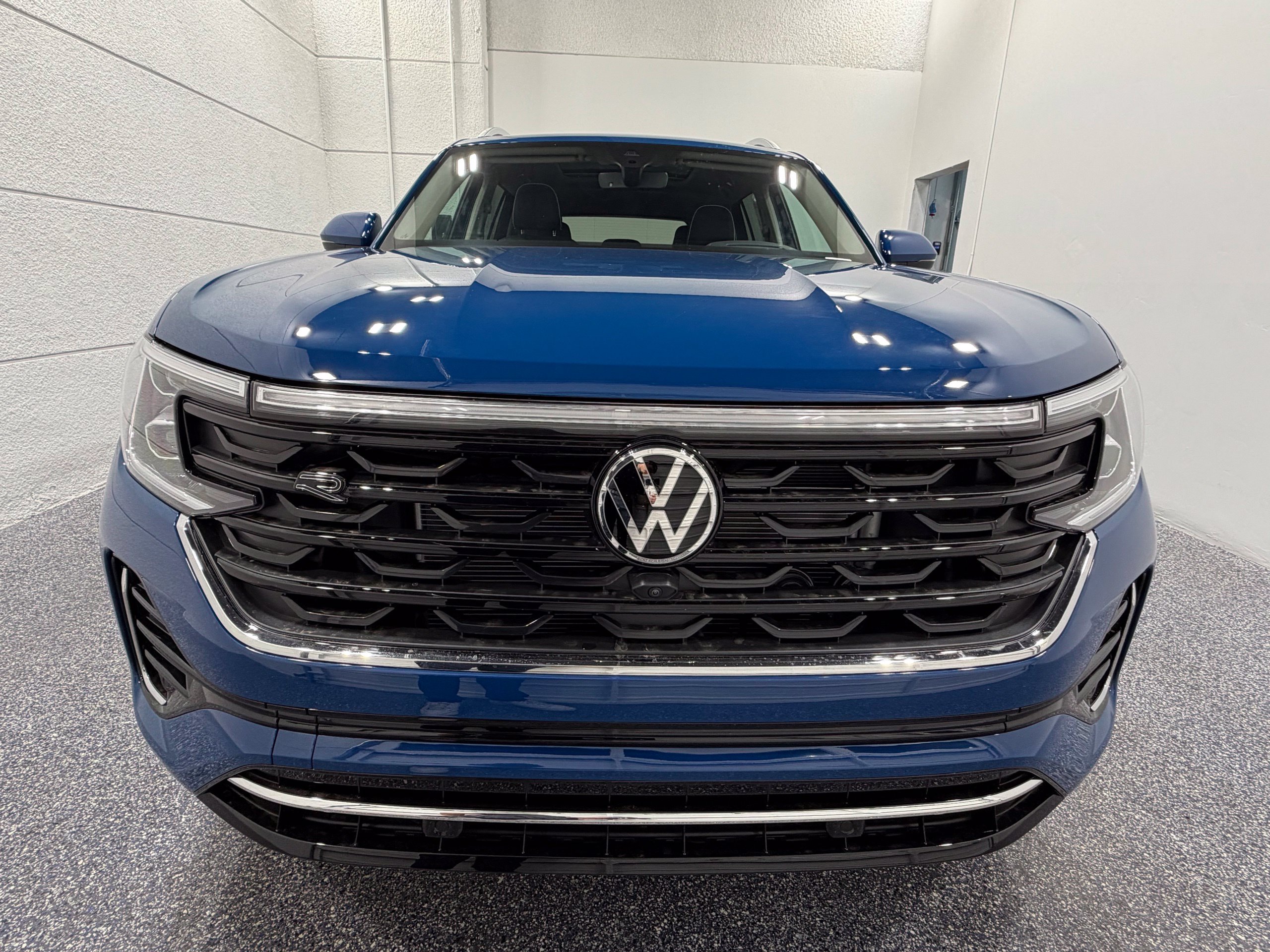 New 2026 Volkswagen Atlas SEL Premium R-Line AWD/4WD image 10