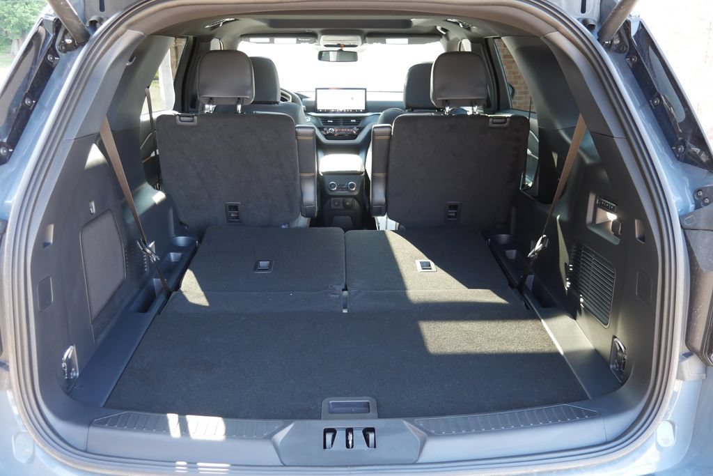 Used 2026 Ford Explorer Tremor w/ Tremor Ultimate Package AWD/4WD image 9