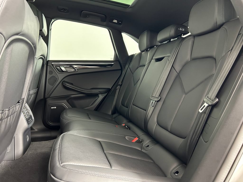 New 2026 Porsche Macan S AWD/4WD image 28