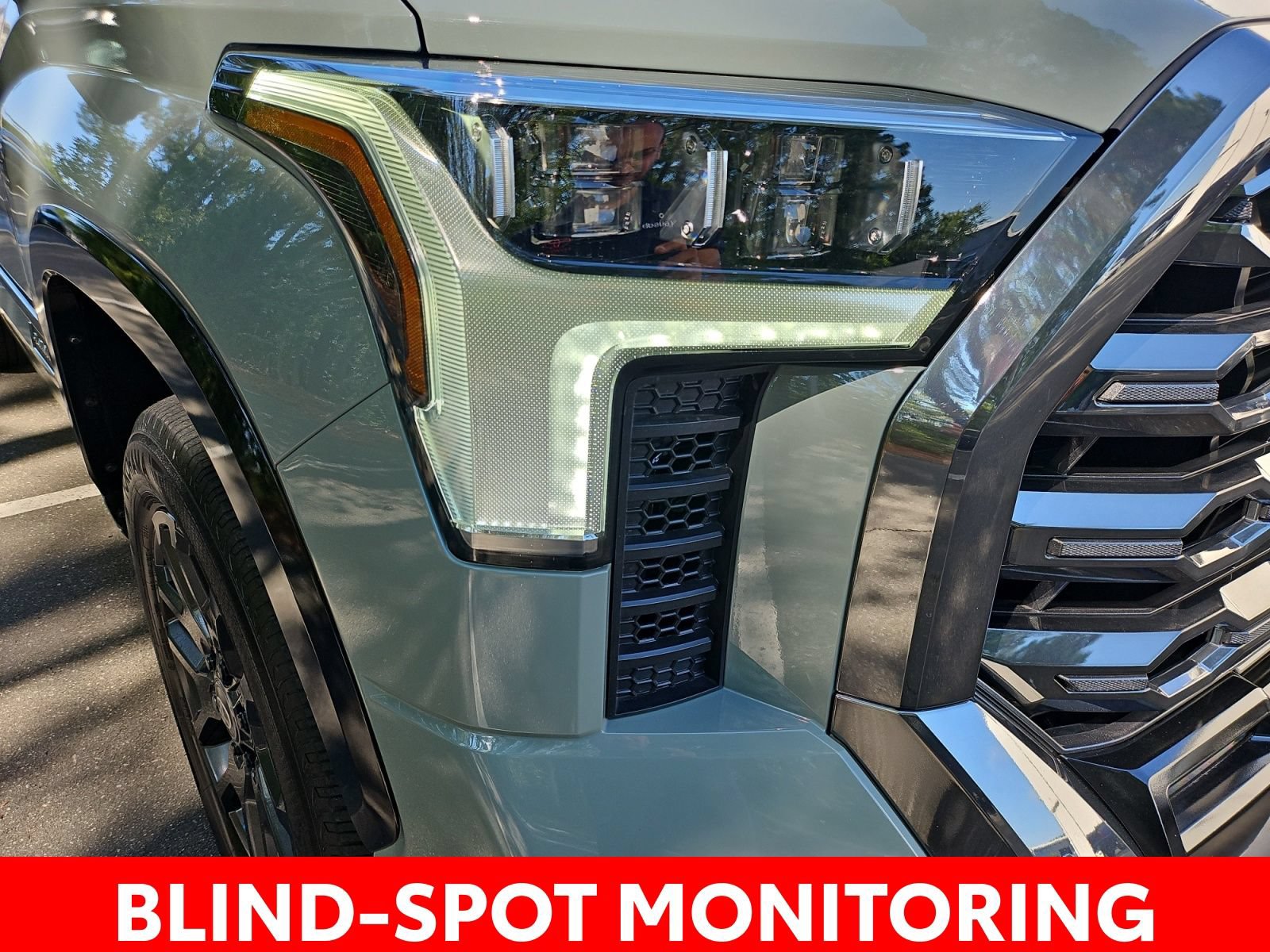 Used 2025 Toyota Tundra Platinum AWD/4WD image 13
