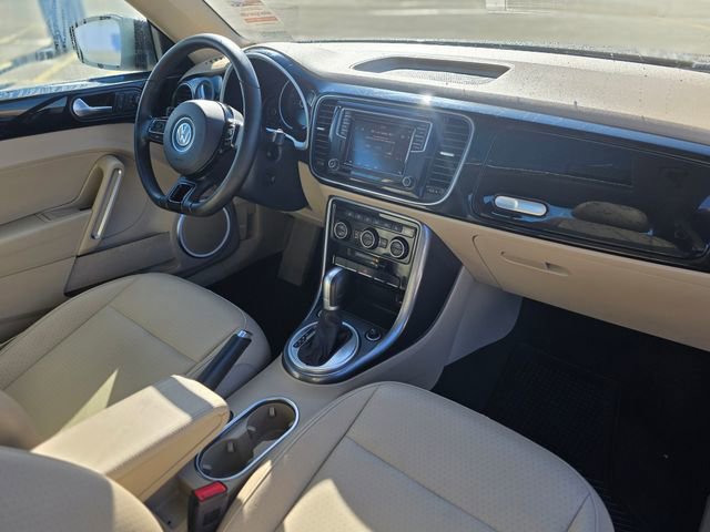 Used 2019 Volkswagen Beetle 2.0T SE image 9