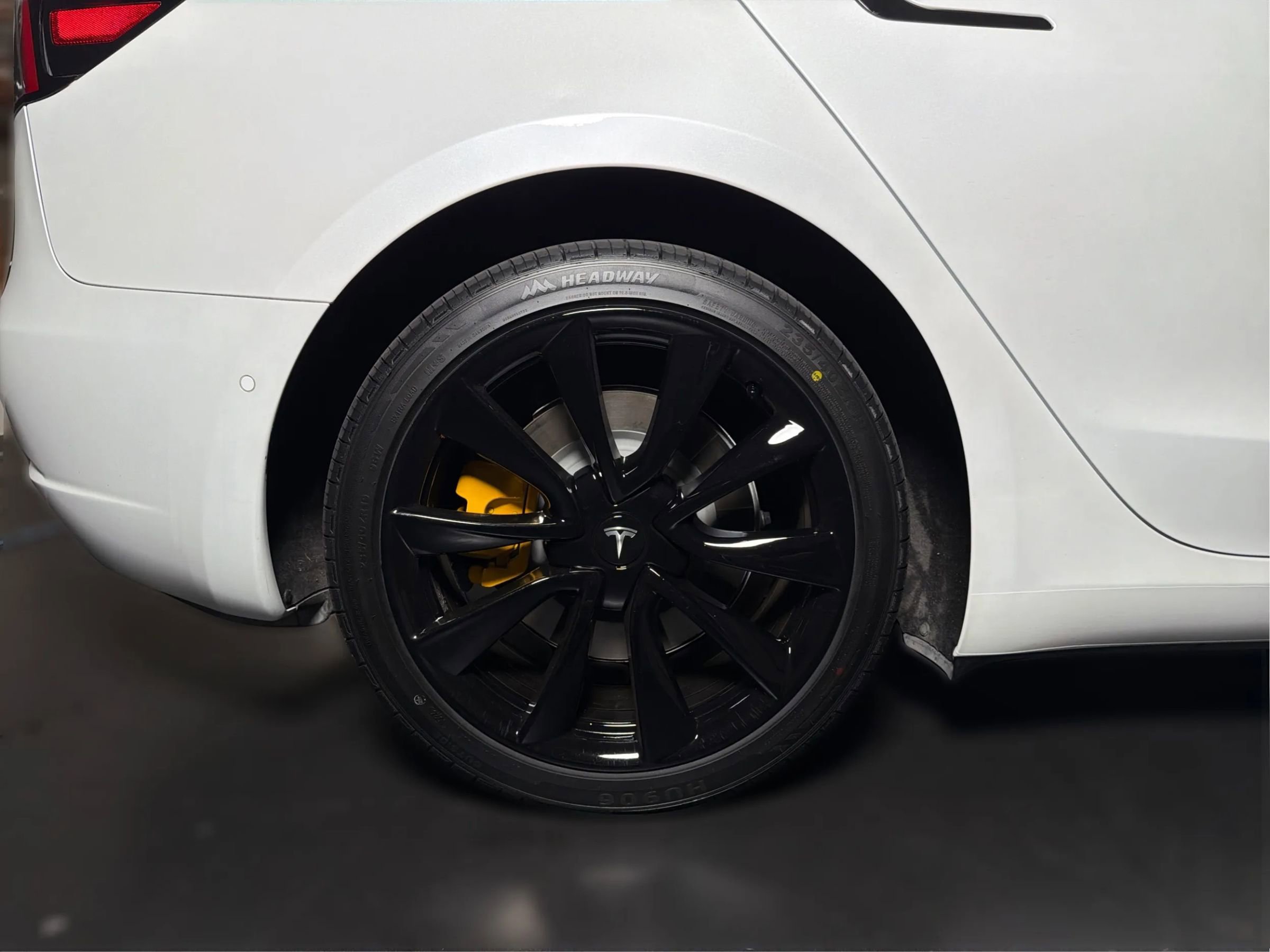 Used 2020 Tesla Model 3 Standard Range Plus RWD image 22