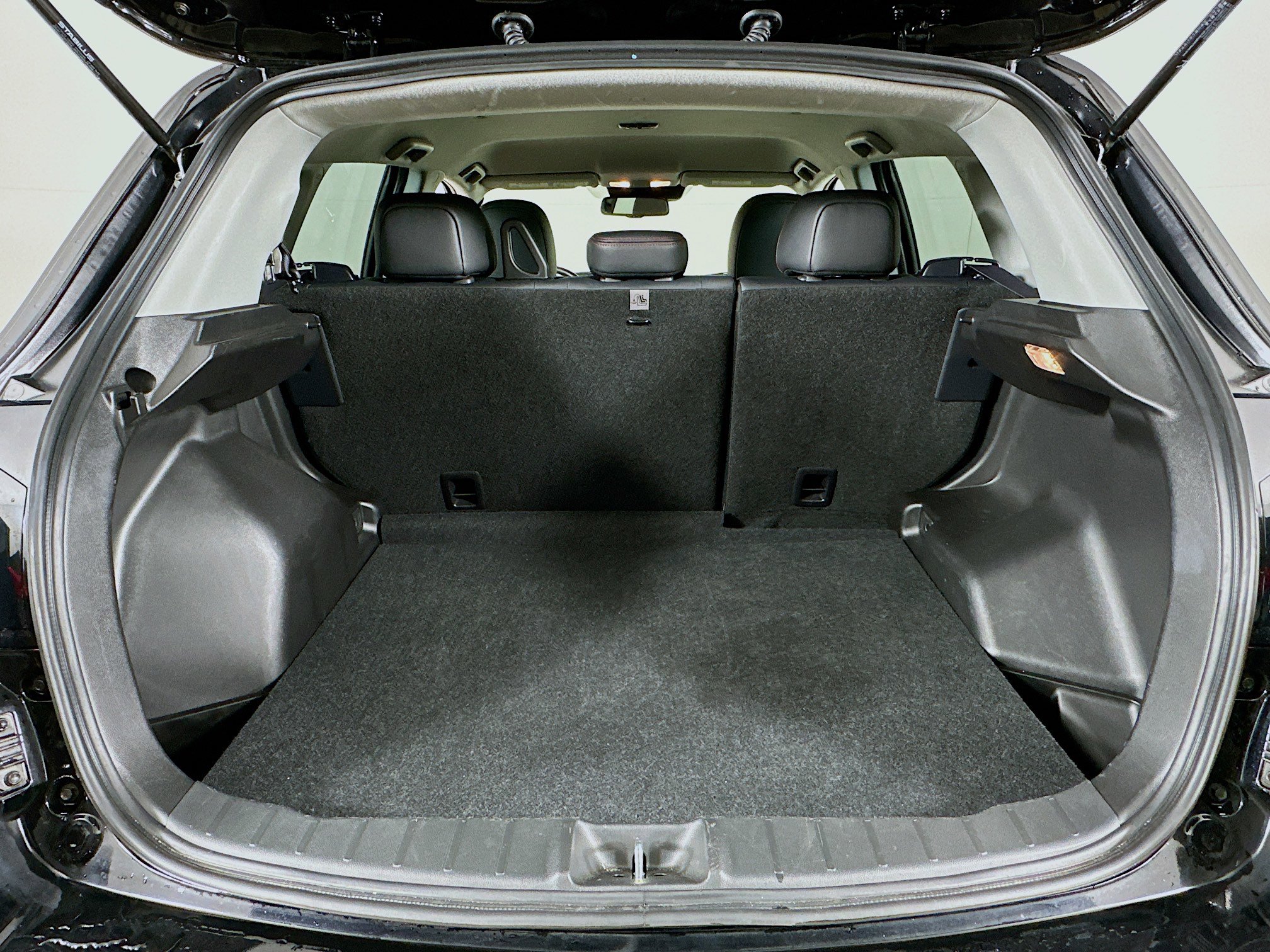 Used 2025 Mitsubishi Outlander Sport SE image 28