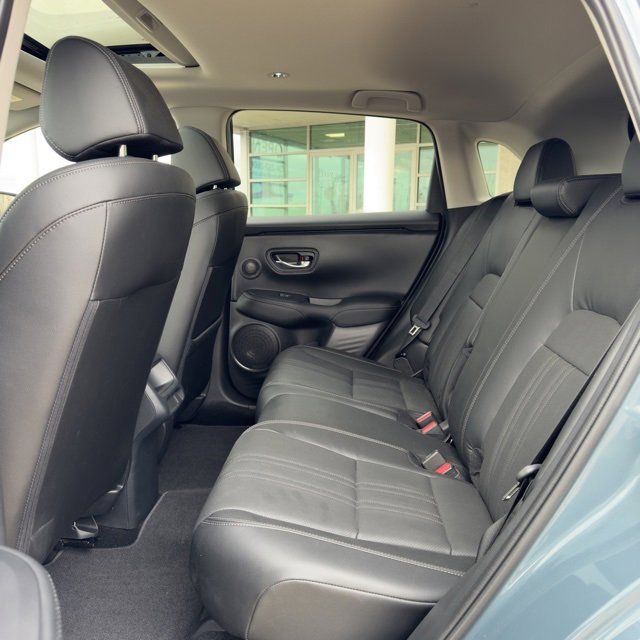 Certified 2025 Honda HR-V EX-L image 11