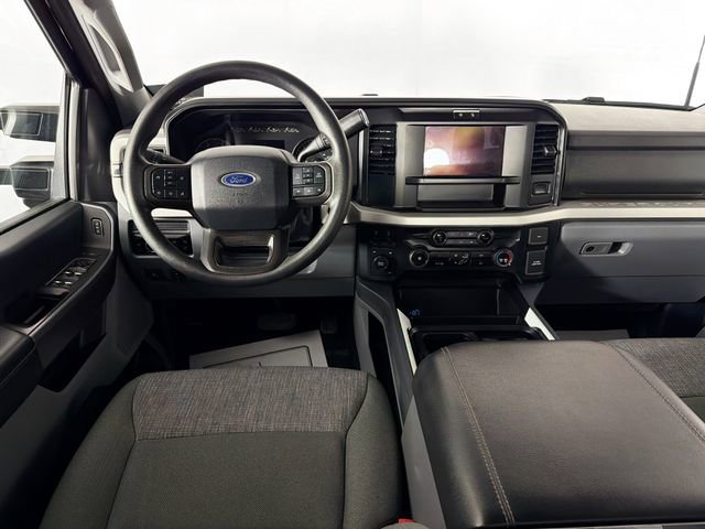 Used 2025 Ford F450 XLT w/ 360-Degree Camera Package image 21