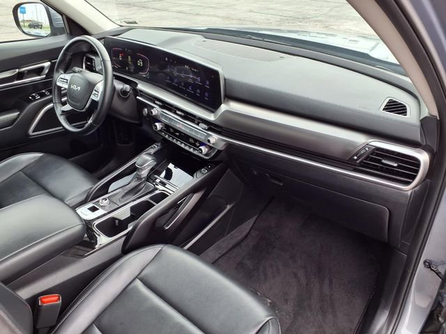 Used 2025 Kia Telluride S image 98