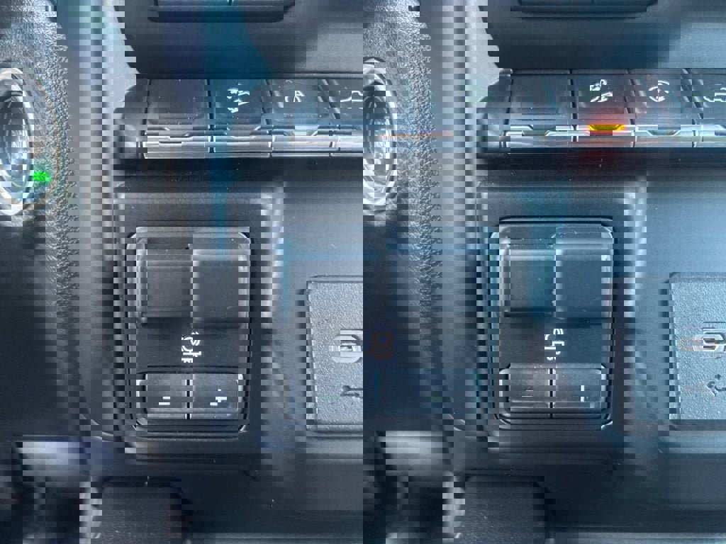 Used 2020 Chevrolet Silverado 1500 LT Trail Boss w/ Midnight Edition image 20