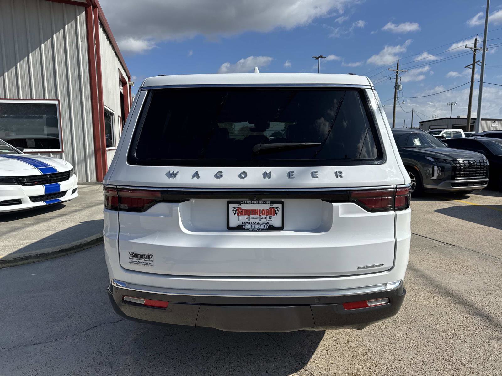 Used 2022 Jeep Wagoneer Series III image 6