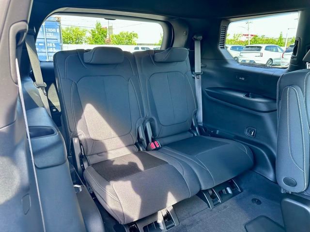 New 2025 Jeep Grand Cherokee L Laredo image 21