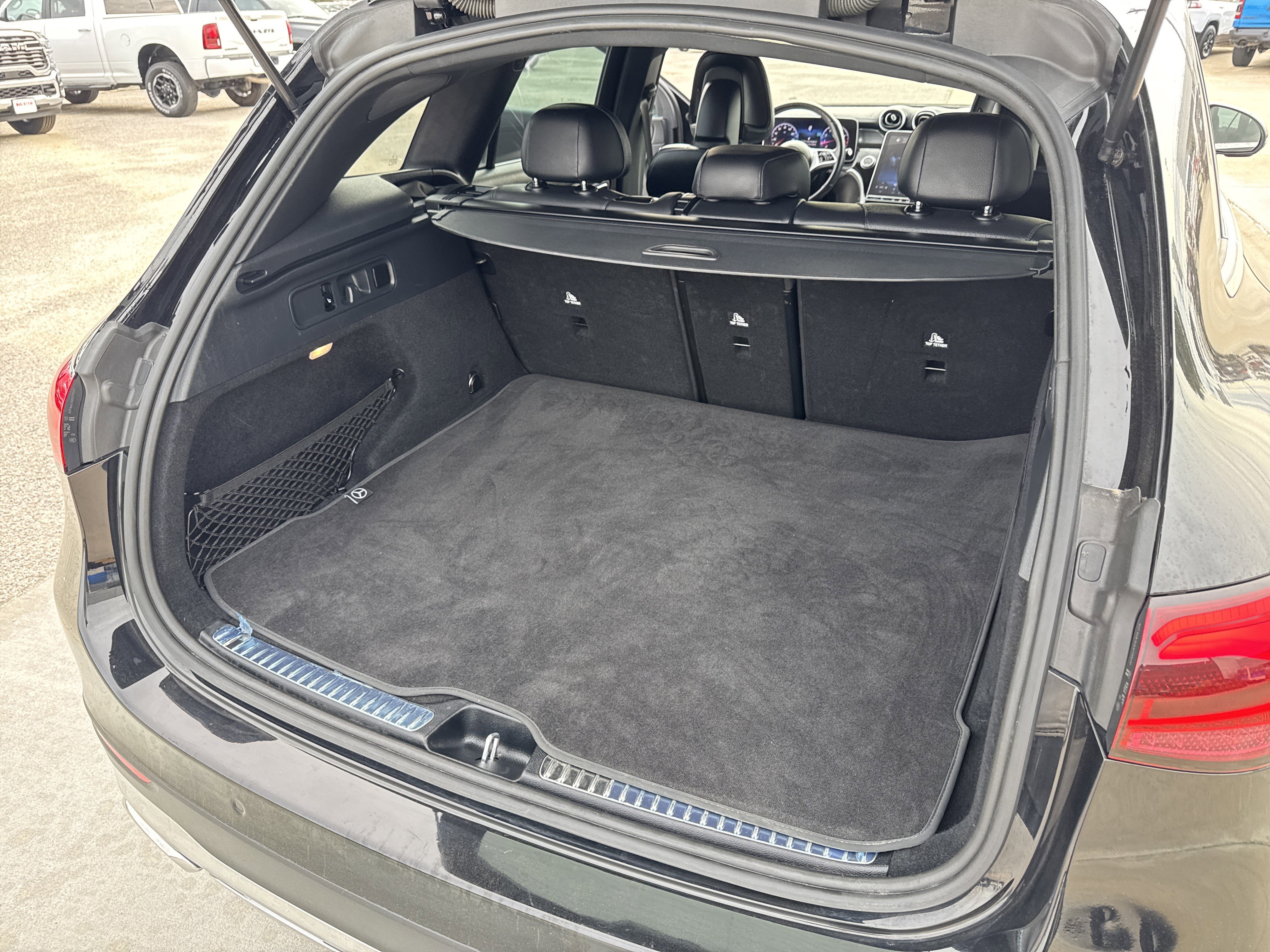 Used 2024 Mercedes-Benz GLC 300 image 31