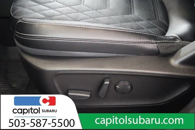 Used 2023 Ford Escape Platinum w/ Premium Technology Package AWD/4WD image 15