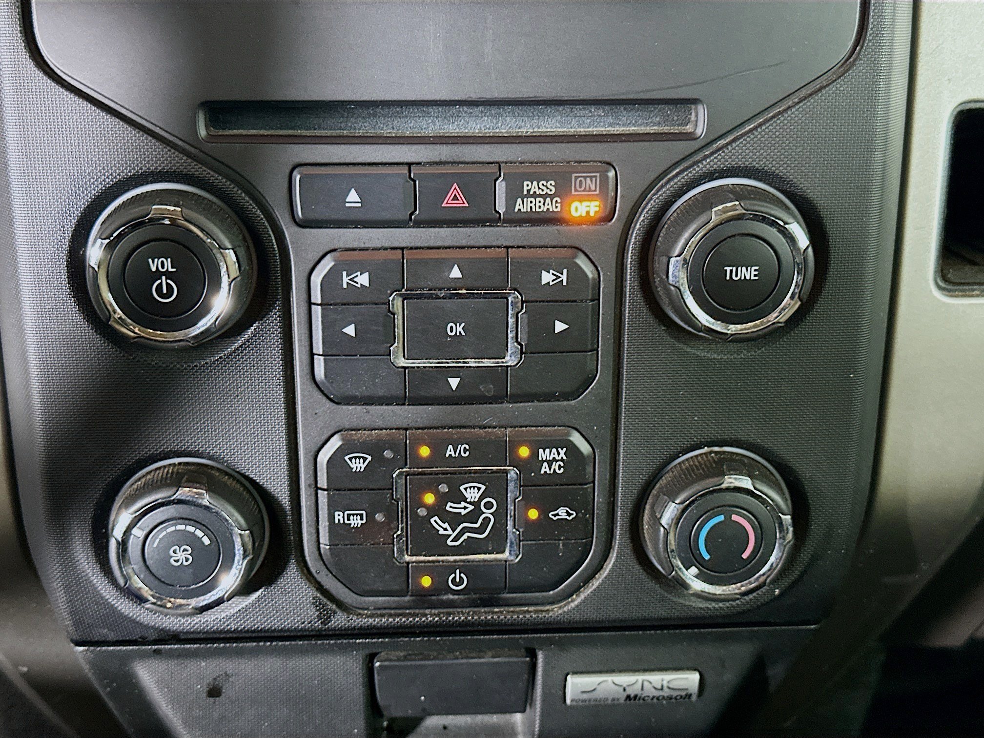 Used 2014 Ford F150 XLT w/ Equipment Group 302A Luxury AWD/4WD image 23