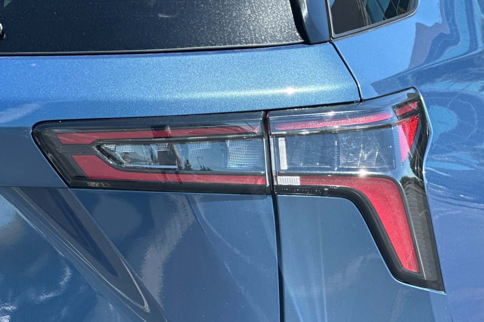 Used 2025 Chevrolet Equinox LT AWD/4WD image 48