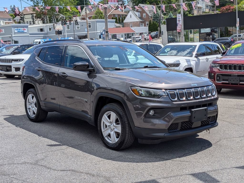 Certified 2022 Jeep Compass Latitude w/ Convenience Group AWD/4WD image 4