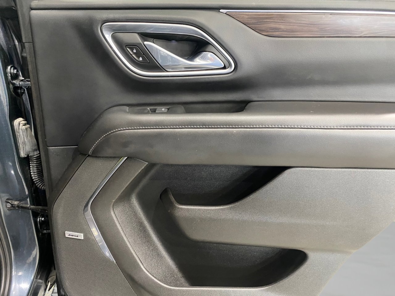 Used 2021 Chevrolet Tahoe Z71 w/ Rear Media and Nav Package image 28