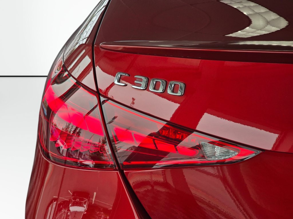 Used 2022 Mercedes-Benz C 300 4MATIC Sedan image 14