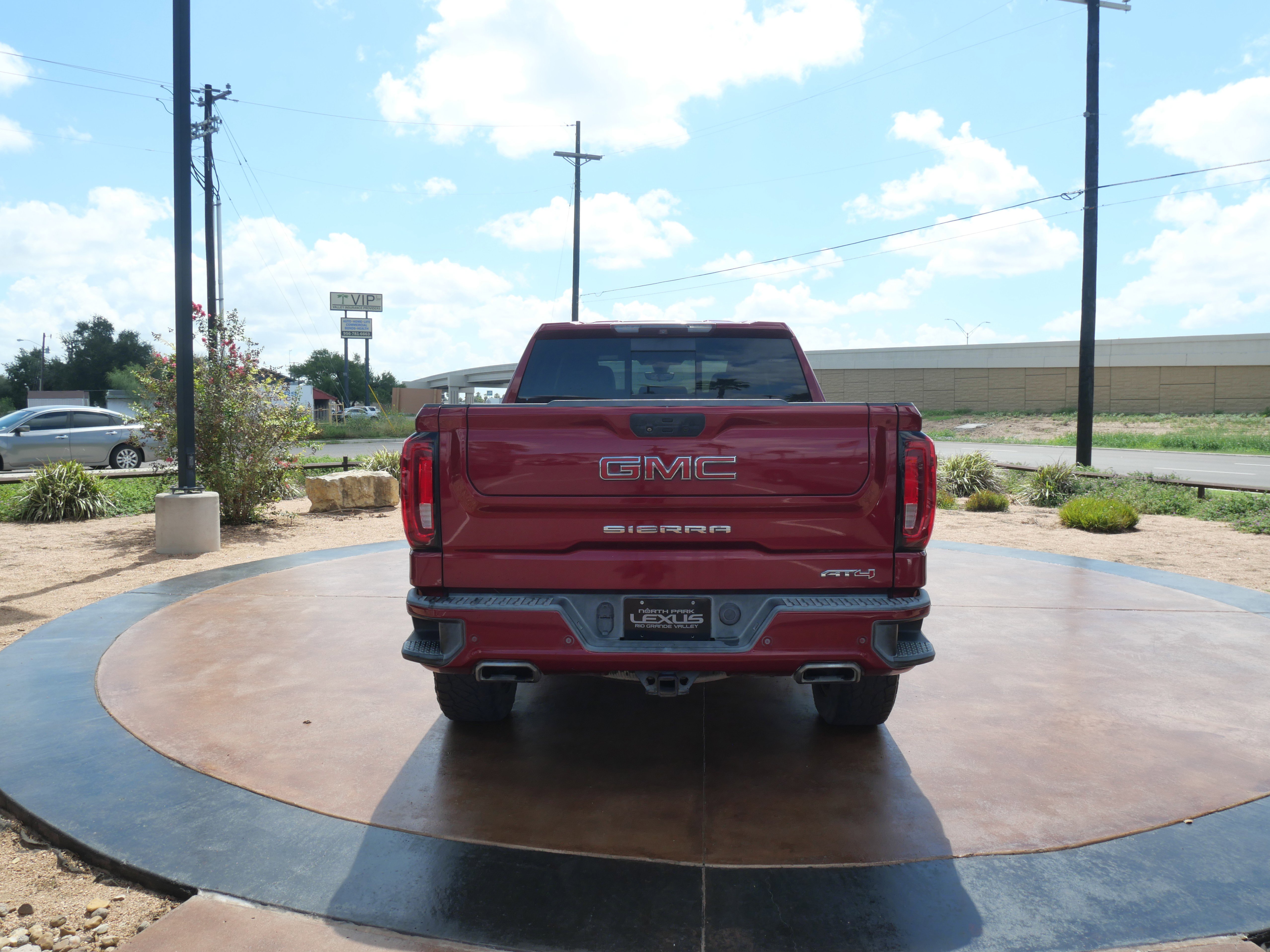 Used 2019 GMC Sierra 1500 AT4 w/ AT4 Premium Package image 3