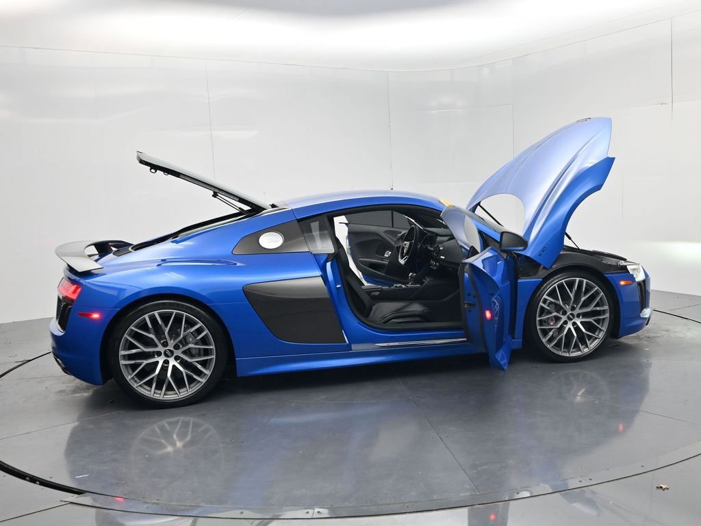 Used 2018 Audi R8 V10 plus w/ 20" Wheel Package image 70