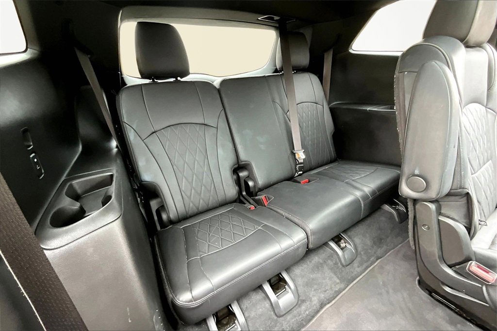 Used 2022 Buick Enclave Avenir w/ Avenir Technology Package image 28