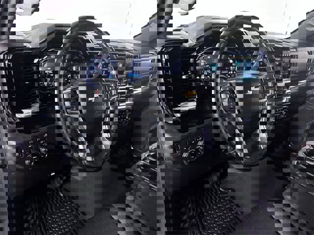 Used 2025 Chevrolet Silverado 1500 LT image 10