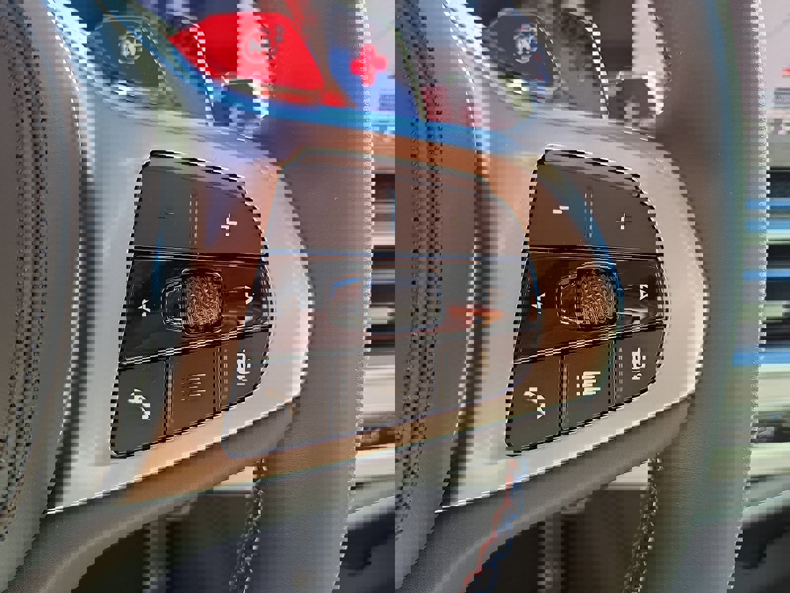 Used 2026 BMW X5 M Competition w/ Executive Package image 24