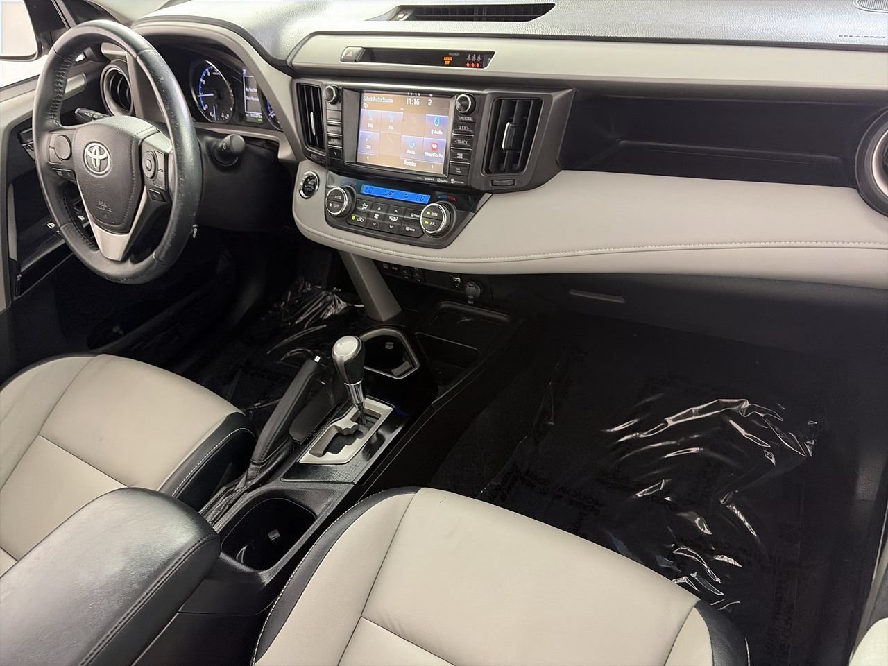Used 2018 Toyota RAV4 Limited w/ Protection Package FWD image 26