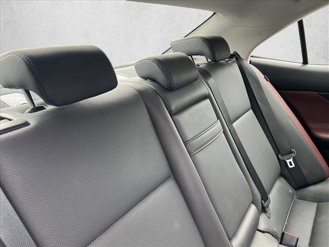 Used 2017 Lexus IS 200t w/ Premium Package RWD image 20