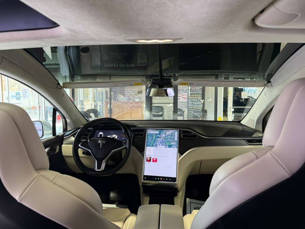 Used 2017 Tesla Model X 75D AWD/4WD image 24