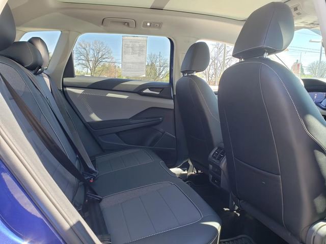 Used 2022 Volkswagen Taos SE image 16